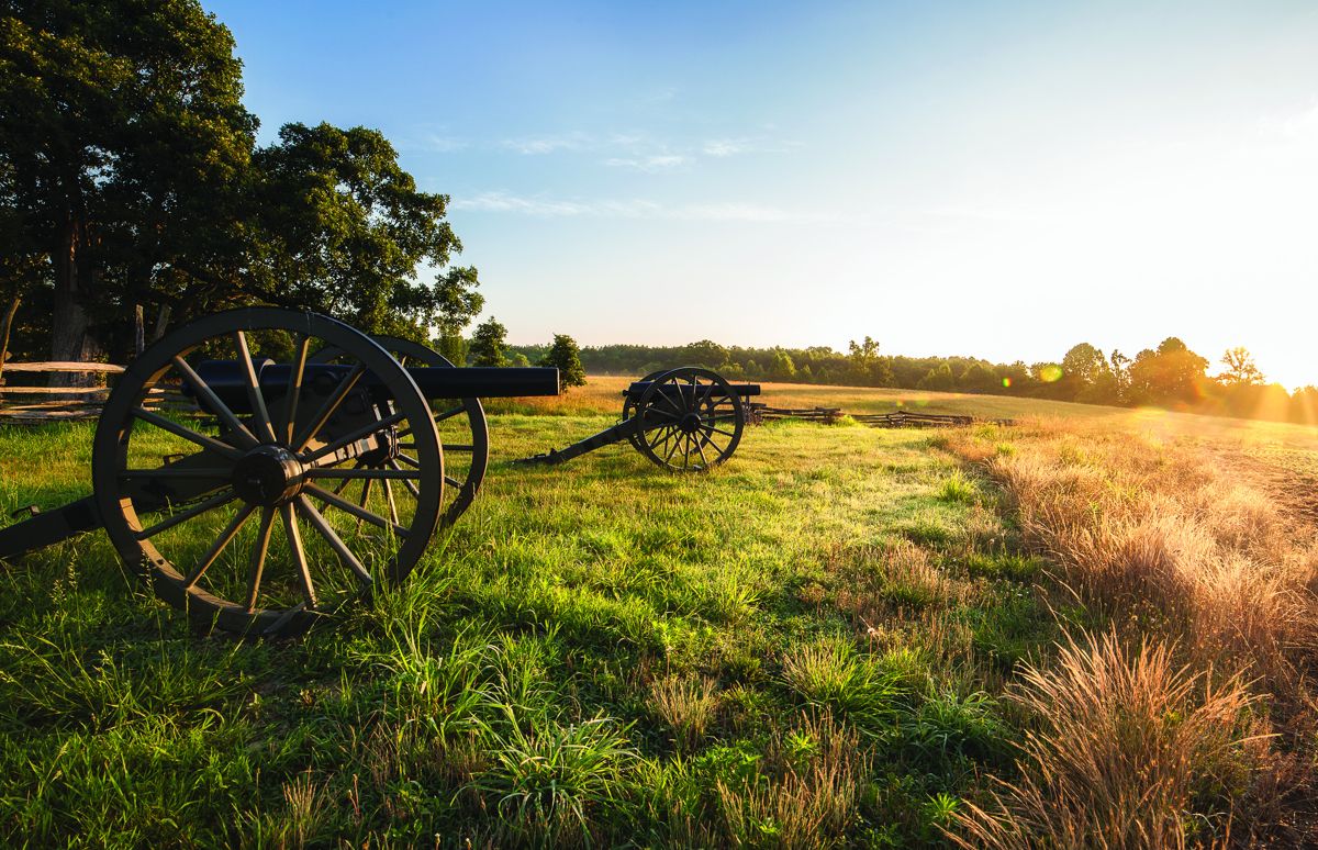 A 40-horse wagon train pulls Jackson’s engines to Staunton — lead photograph from the original article