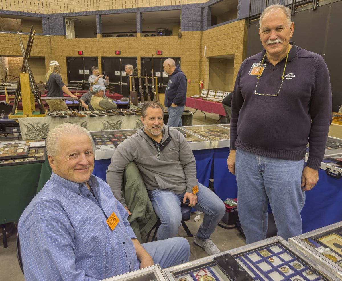 Back to Normal—Annual Civil War Show a Success! — photograph 4 from the original article