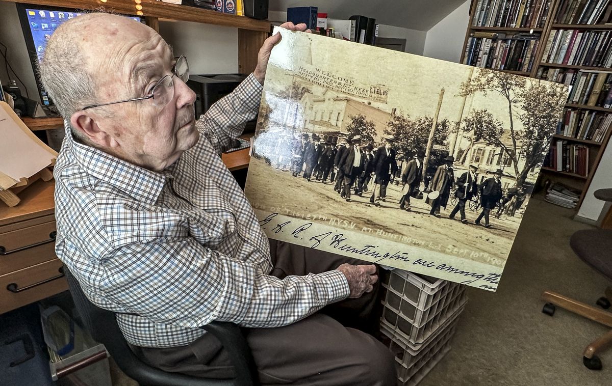 Long Island — lead photograph from the original article